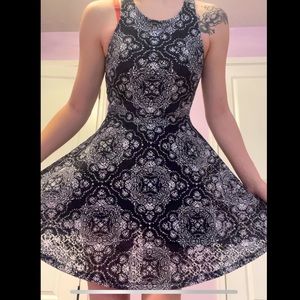 Small blue and white patterned dress Aeropostale